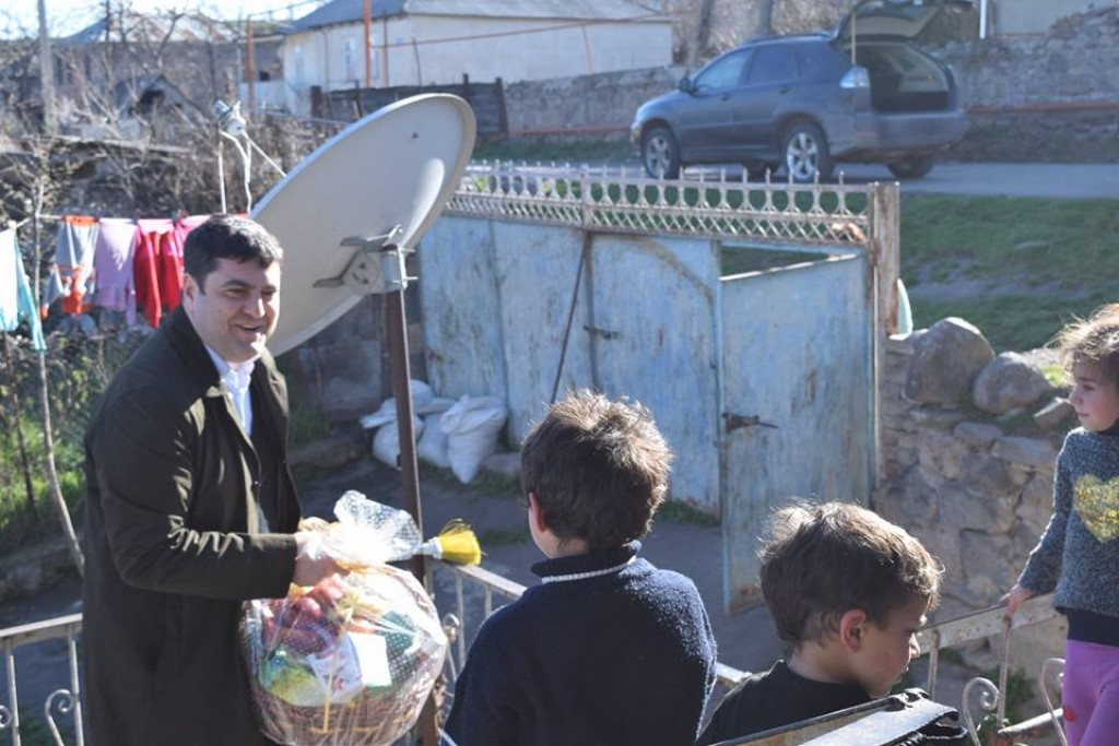 Grigol Nemsadze congratulated many families with the following Easter