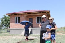 ახალი საცხოვრებელი სახლები იძულებით გადაადგილებული ოჯახებისთვის